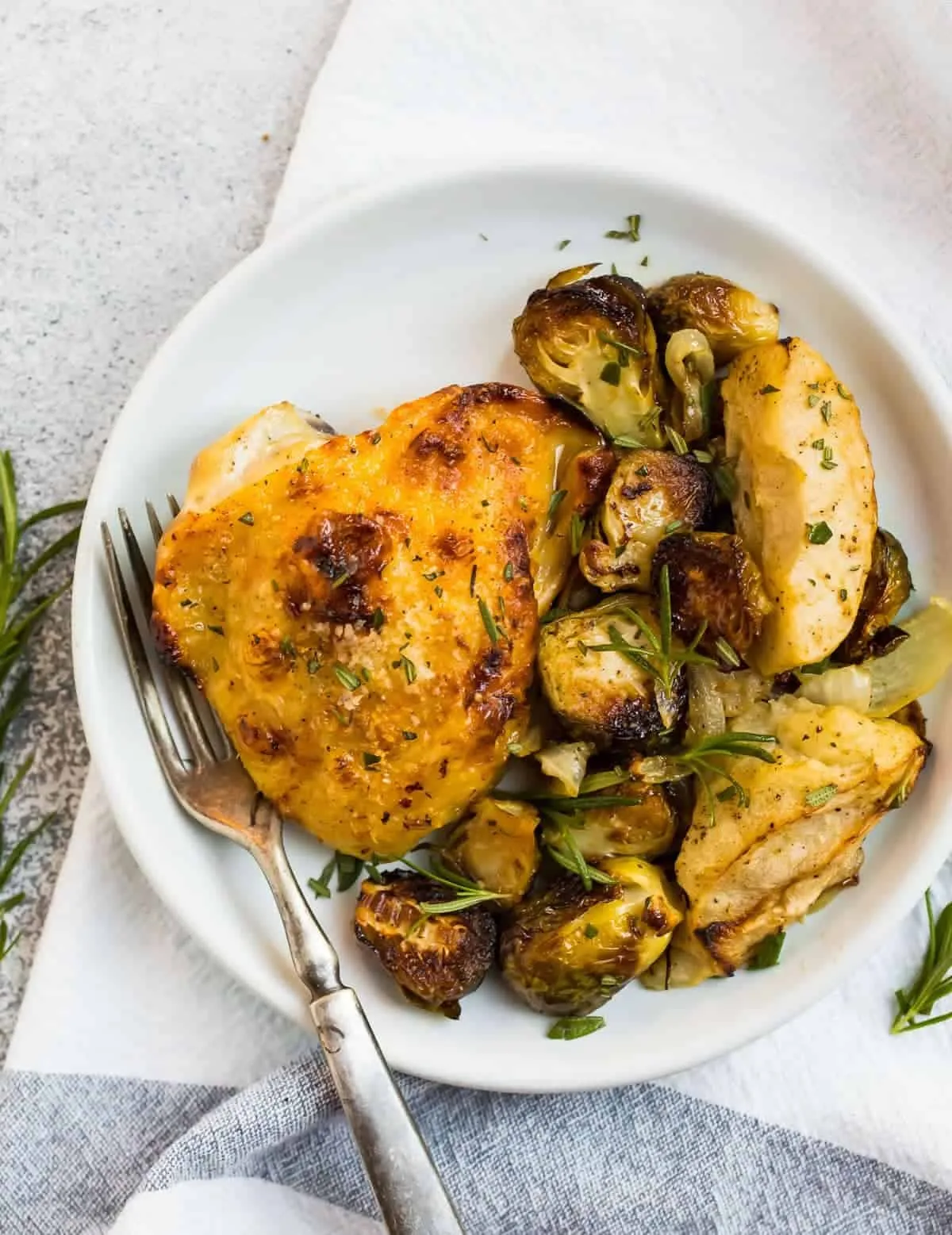 One-Pan Rosemary Chicken with Apples